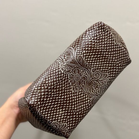 Unique, One of Kind! Handmade Embossed Cowhide Double Sides Push Lock Handbag - Picture 15 of 16